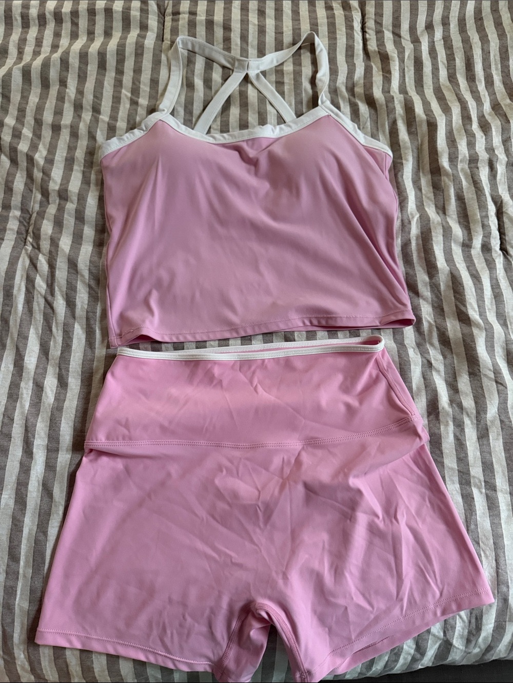 Women’s active set